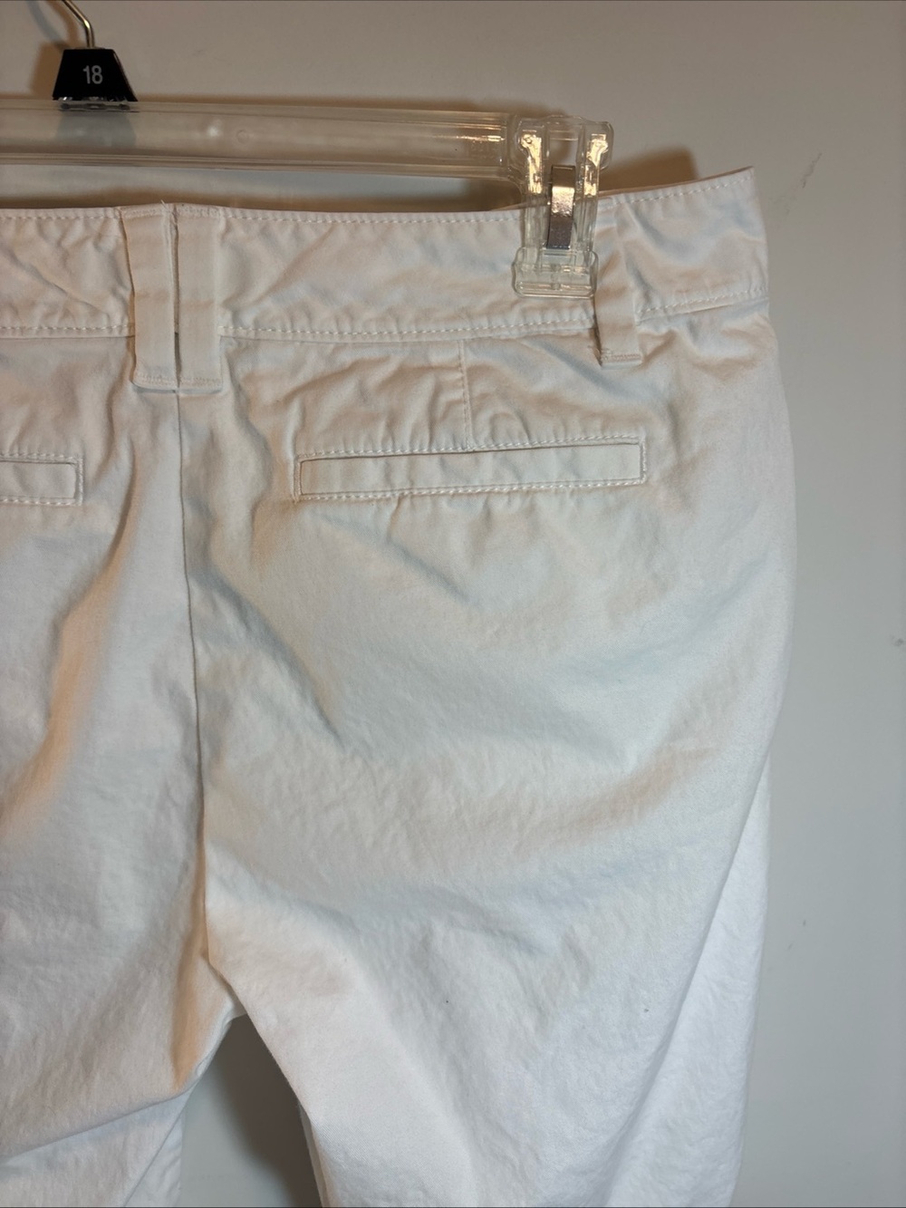 Ann Taylor Classic Women's White Cotton Bermuda Shorts. 726 - Picture 8 of 9